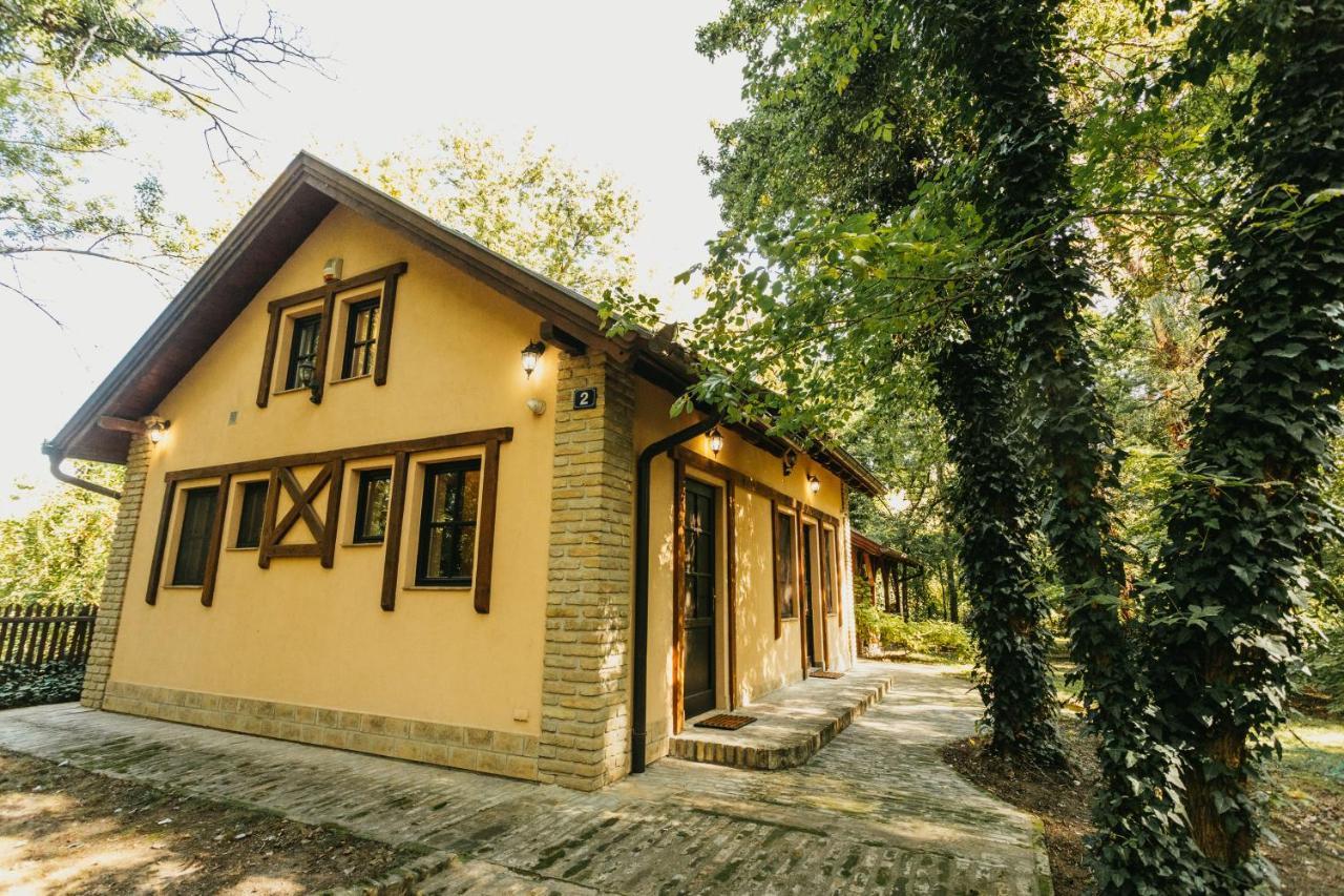 Forest House Palic Exterior photo